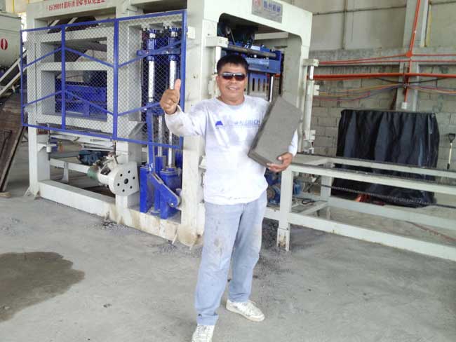 馬來西(xī)亞磚機客戶