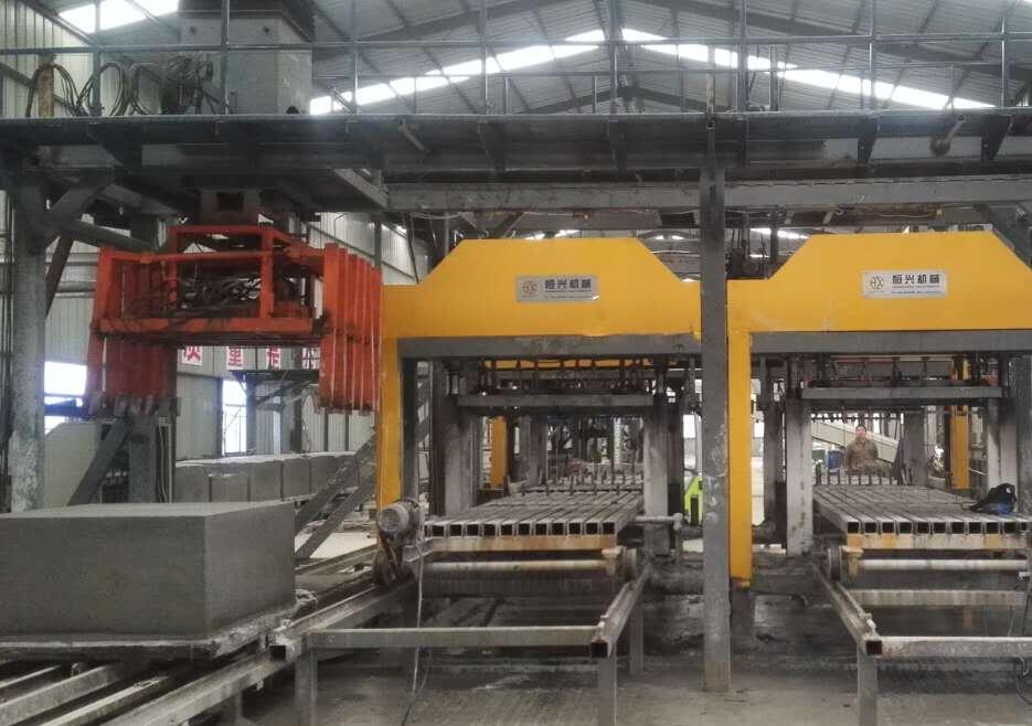 免蒸加氣塊設(shè)備 水泥發泡砌塊(kuài)設備視頻