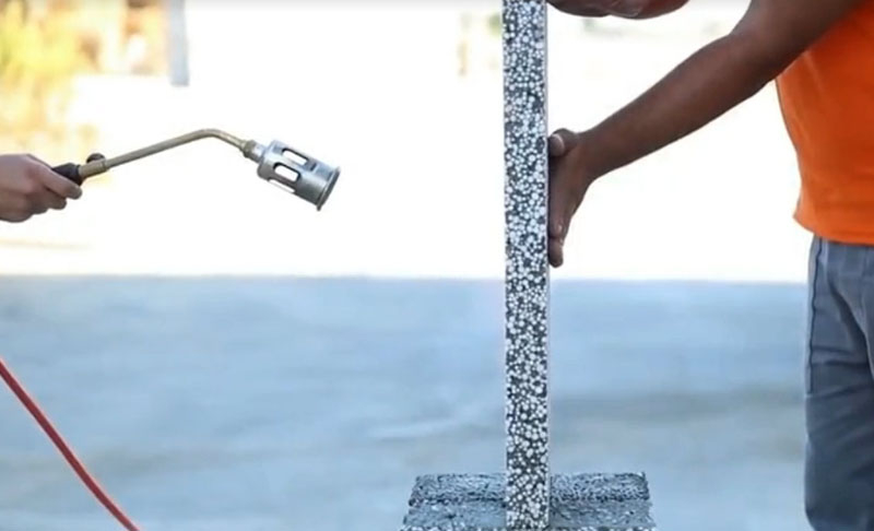 勻質自(zì)保溫砌塊性能(neng)特點